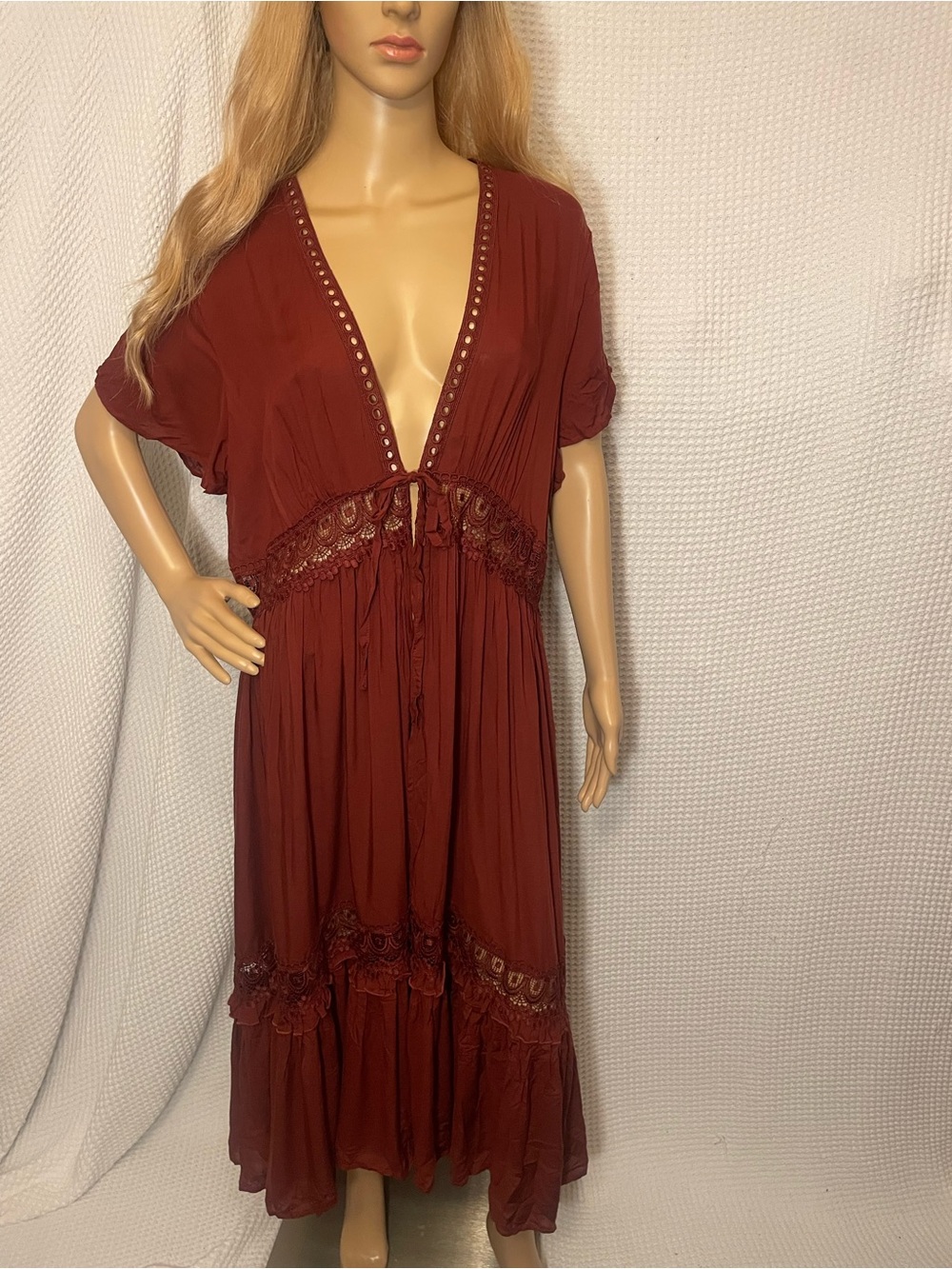 Torrid Maroon Beach Cover Up With Embroidered Pattern And Tie Front Size M/L